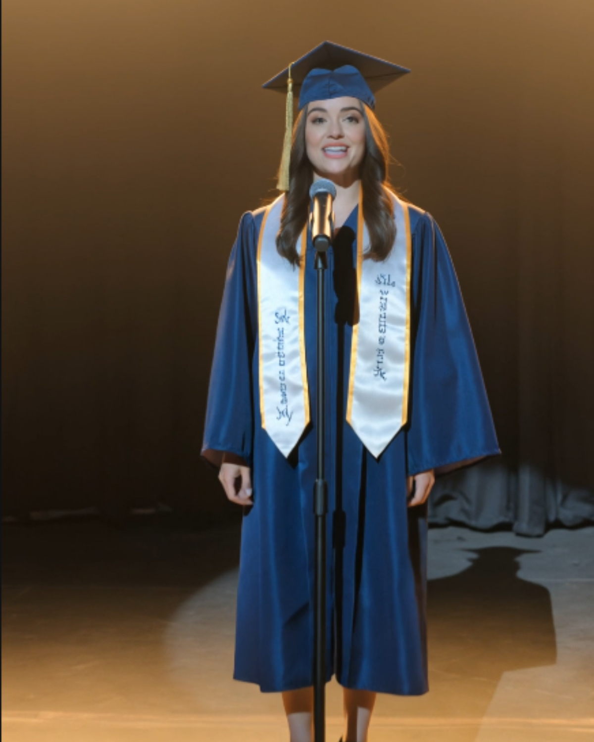s – My Parents Paid For My Sister’s College But Not Mine At Graduation, Their Faces Went Pale, When…