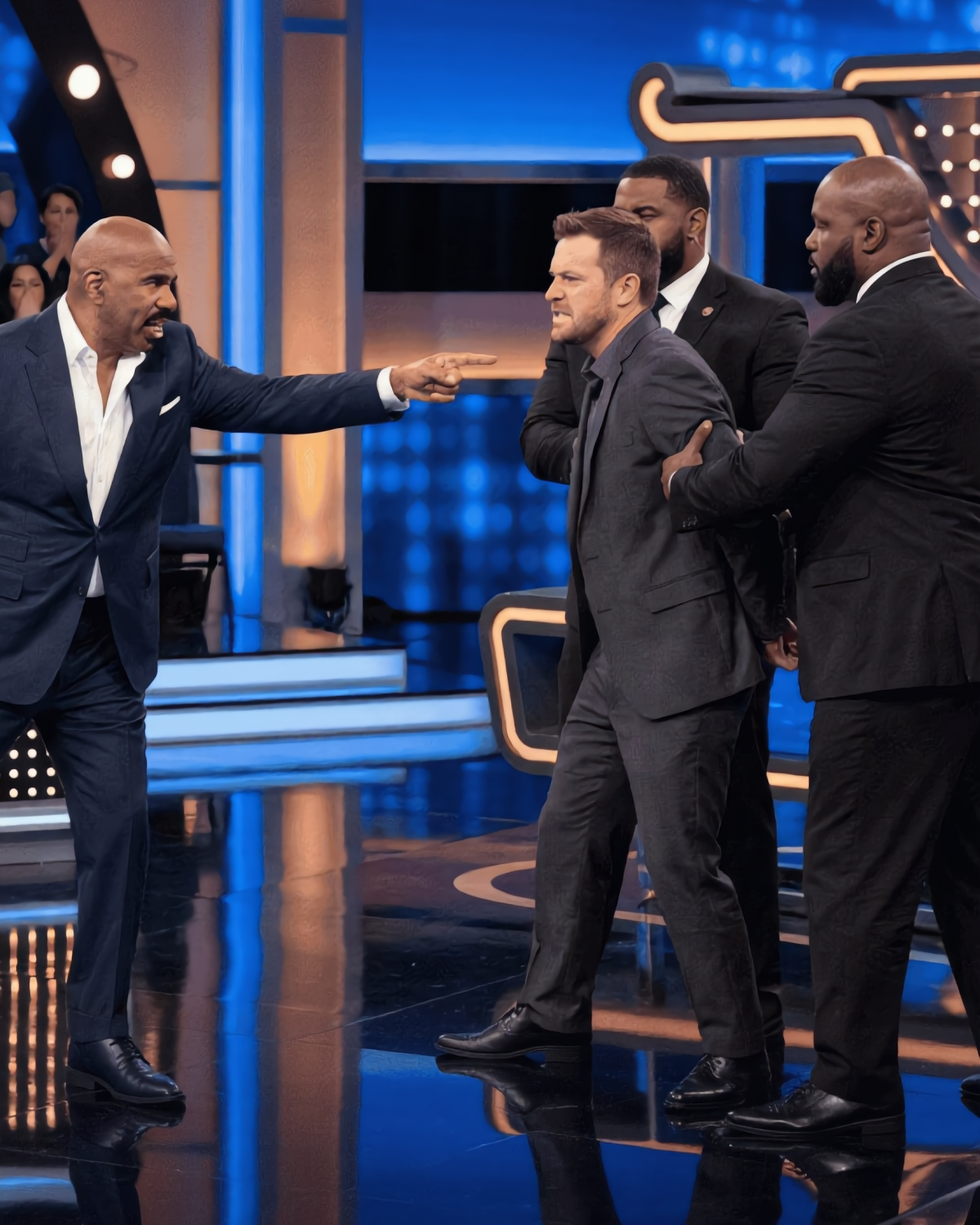 He told his wife to “shut up” on national TV. Steve Harvey stopped the game, dropped his cards, and said five words: “Get off my stage. Now.” | HO!!!!