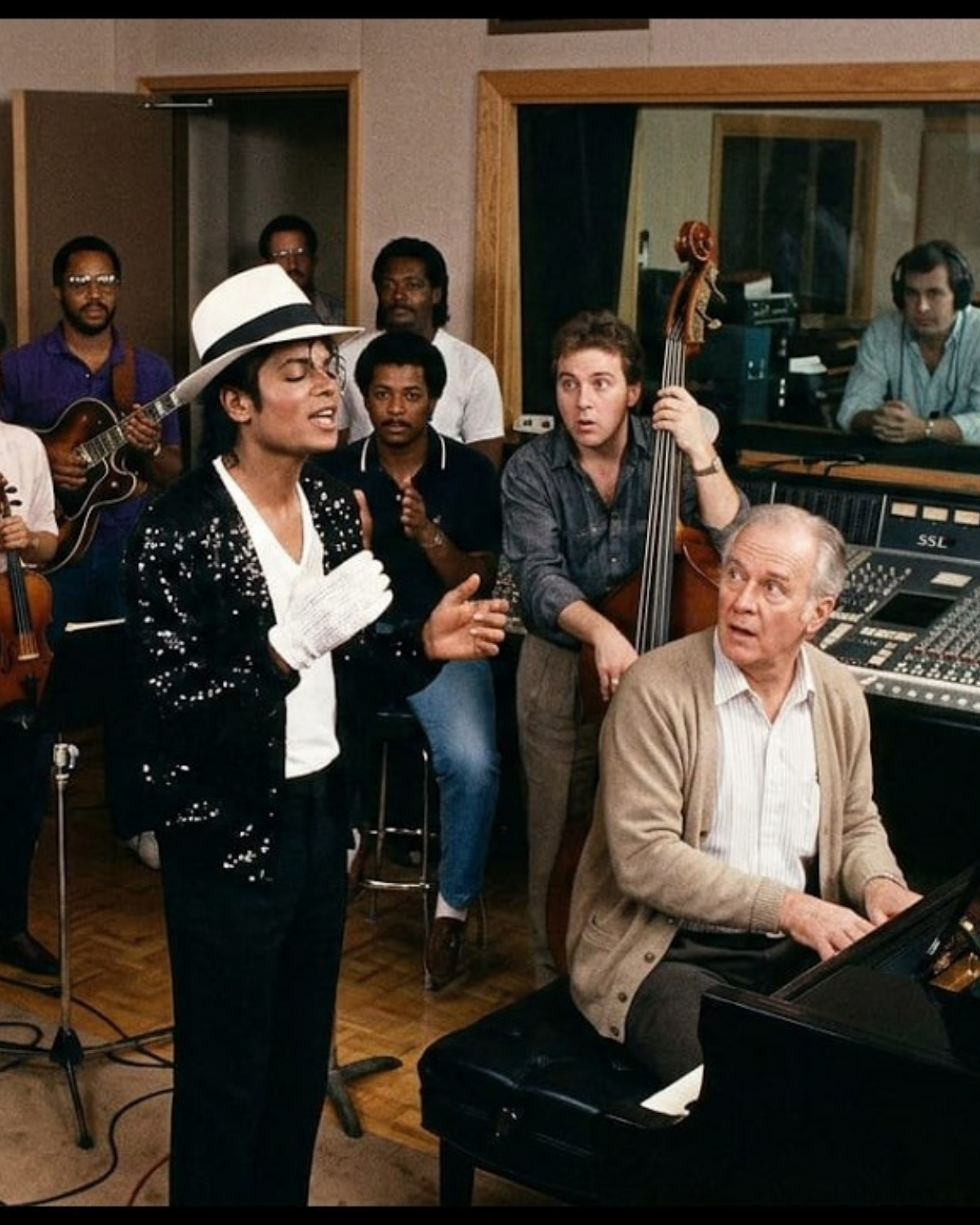 The Day Michael Jackson Silenced a Room Full of Trained Musicians | HO!!!!