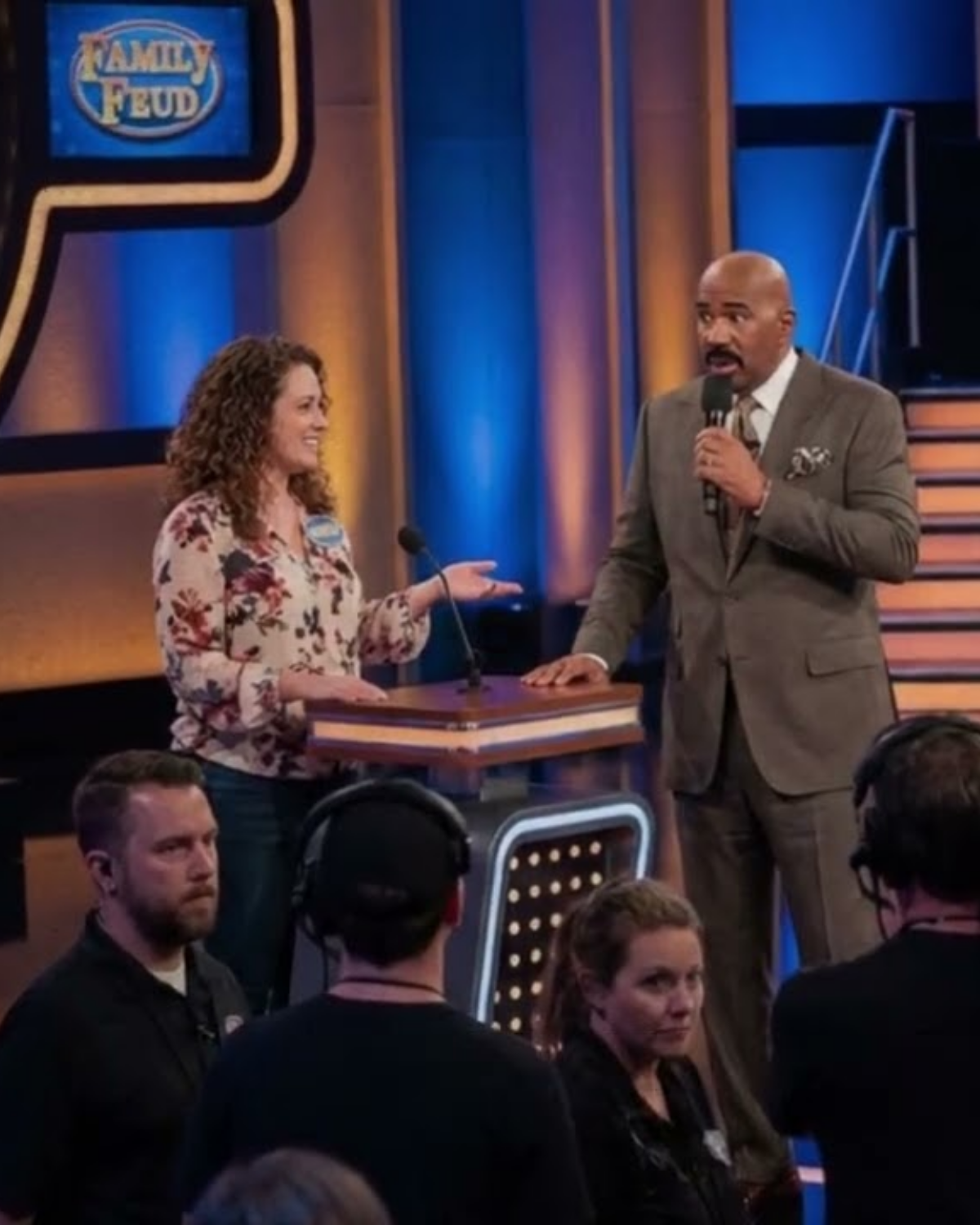 “You Dated My Mother in 1985” She didn’t come for the money. She came to say thank you before her mom ran out of time. Steve Harvey froze when a contestant said: ‘You dated my mother in 1985.’ Then he walked off stage, knelt down, and cried. | HO!!!!