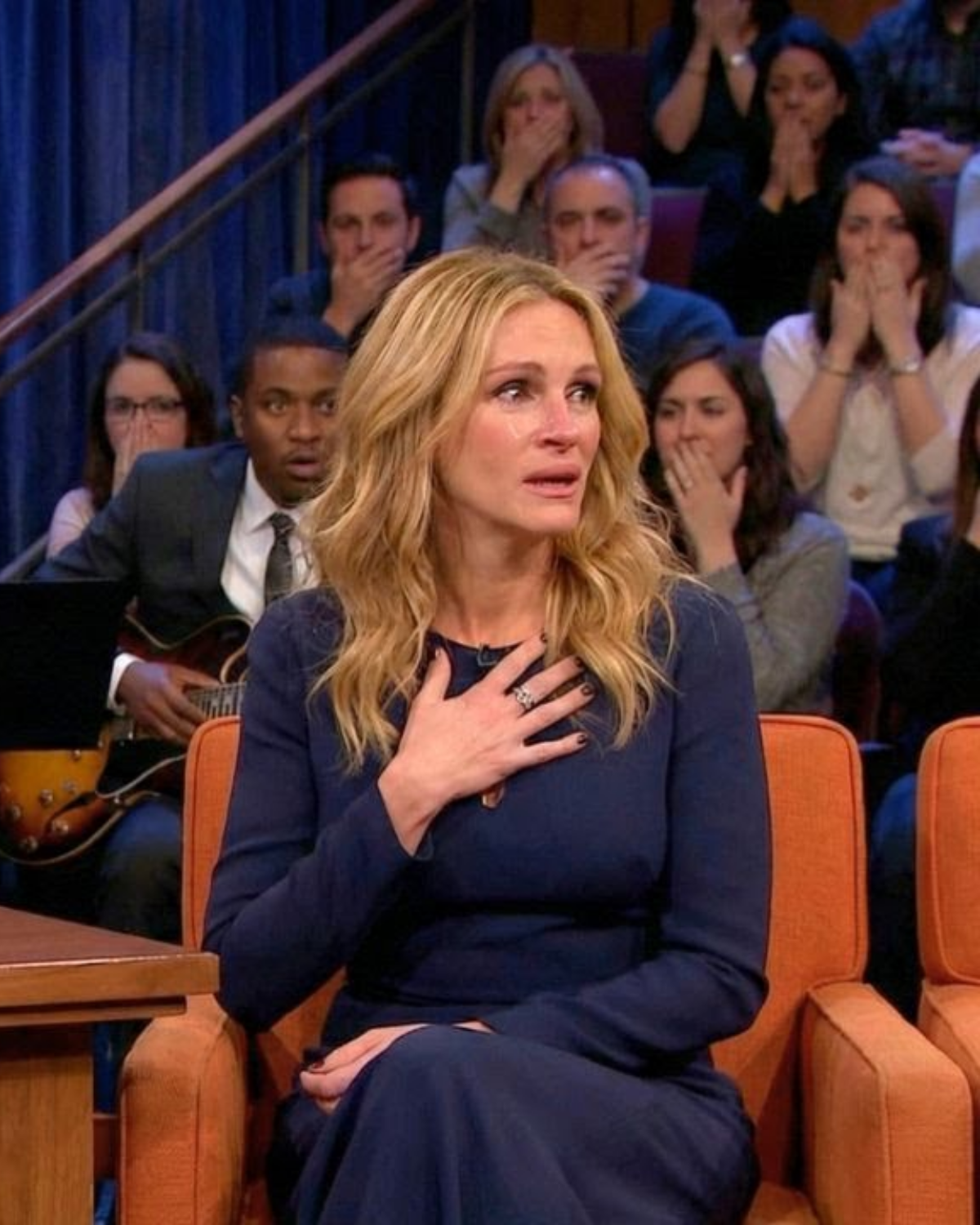 Jimmy Fallon STUNNED When Julia Roberts Suddenly Stops Mid-Answer After Hearing This Sound | HO!!!!