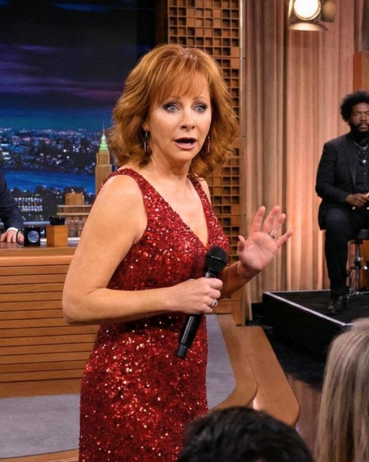 Reba McEntire stops mid-song on Fallon. The audience freezes. Jimmy’s smile disappears. | HO!!!!