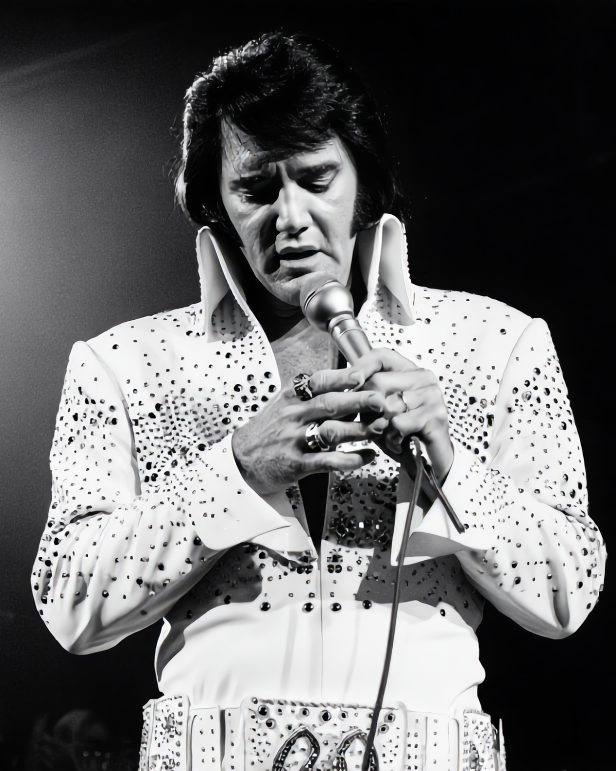 Elvis Presley STOPPED mid-song in Vegas and admitted “Always on My Mind” wasn’t for Priscilla. | HO