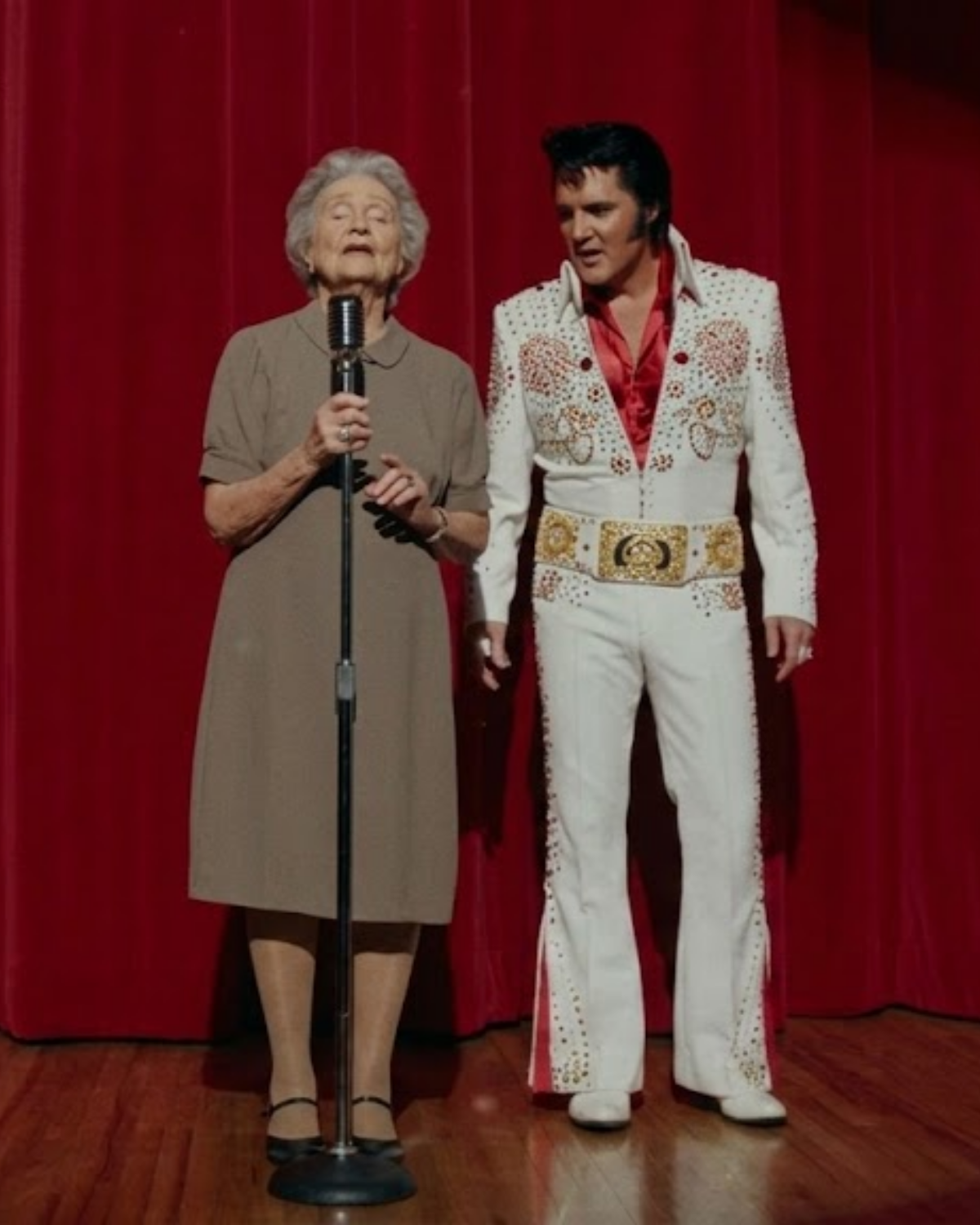 Grandma Was Booed While Singing Elvis Song at Talent Show — Then Elvis Himself Walked On Stage | HO!!!!